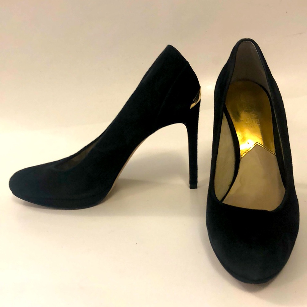 Michael Kors 6.5 High Heels Platform Black Suede Gold detail Excellent Condition